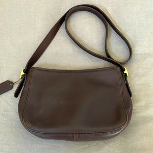 Vintage Coach chocolate brown leather shoulder bag